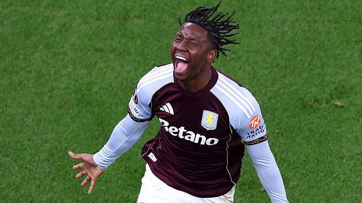 Jimoh-Aloba Matchwinner Leads Aston Villa to Victory